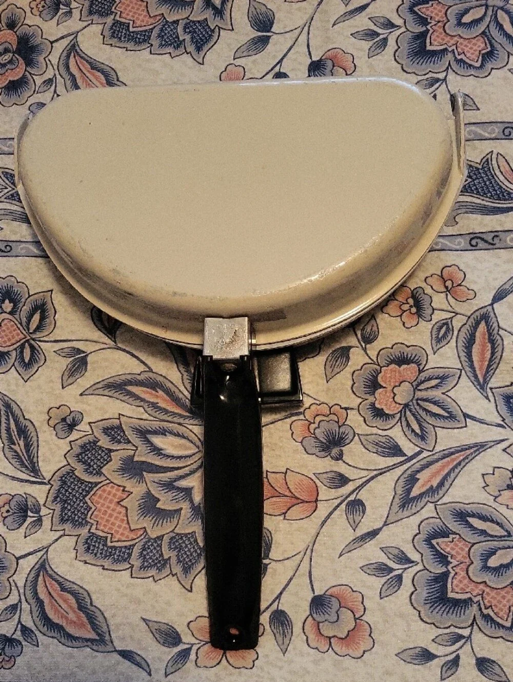 Good Morning Rooster Ceramic Handled Grill Pan - White with Black